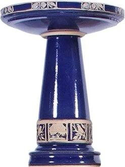 Zanesville Bird Bath With Locking Top- 2 Colors -Bird Haven Outlet Store Zanesville Bird Bath Detail