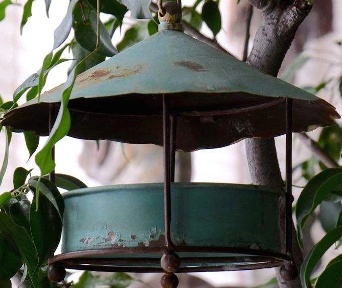 Birdie Buffet Rustic Hanging Feeder 2 Birdie Buffet Rustic Hanging Feeder - Image 2